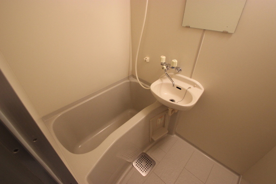 バス・シャワールーム　※別室の写真です