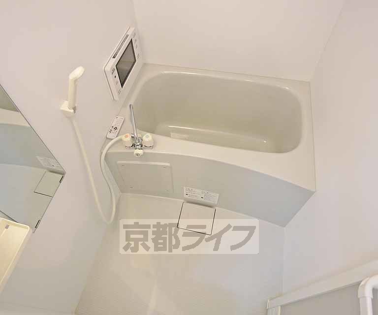 バス・シャワールーム　ＴＶがつていおります。