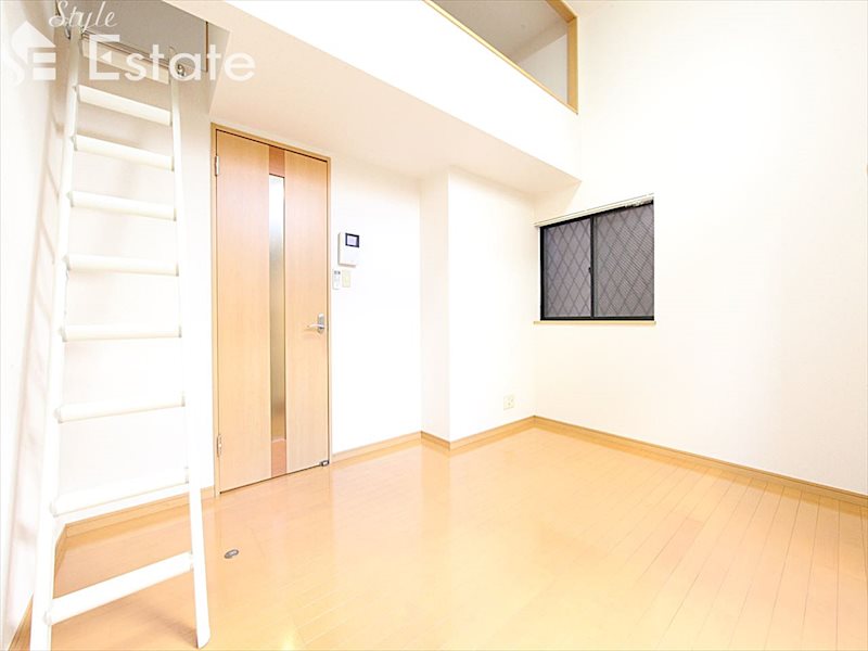 居室・リビング　内装