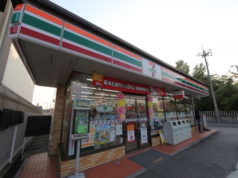 コンビニ　セブンイレブン 名古屋権現通店（コンビニ）まで145m