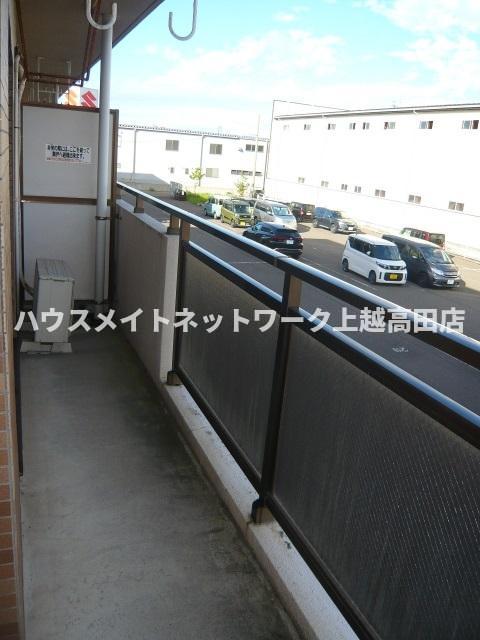 バルコニー　バルコニー（参考同型Ｂ203号室室内写真）