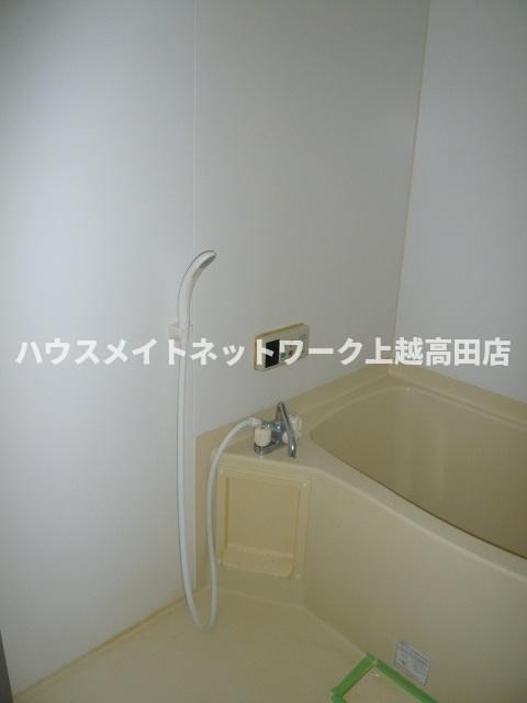 バス・シャワールーム　追焚機能付（参考同型Ｂ203号室室内写真）