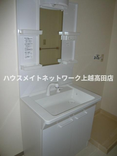 洗面設備　洗髪洗面化粧台（参考同型Ｂ203号室室内写真）