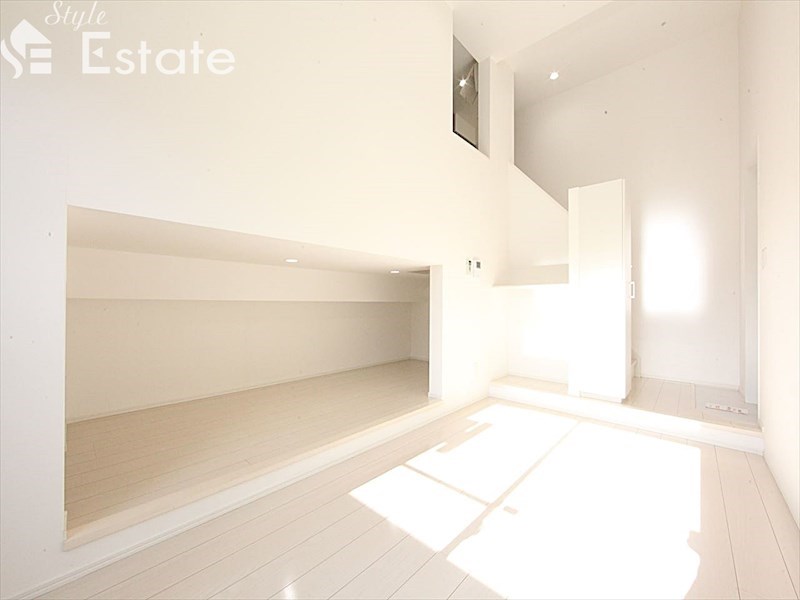 居室・リビング　内装