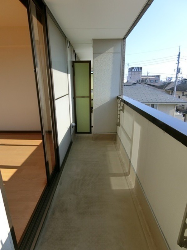 バルコニー　図面と現状に相違がある場合には現状を優先