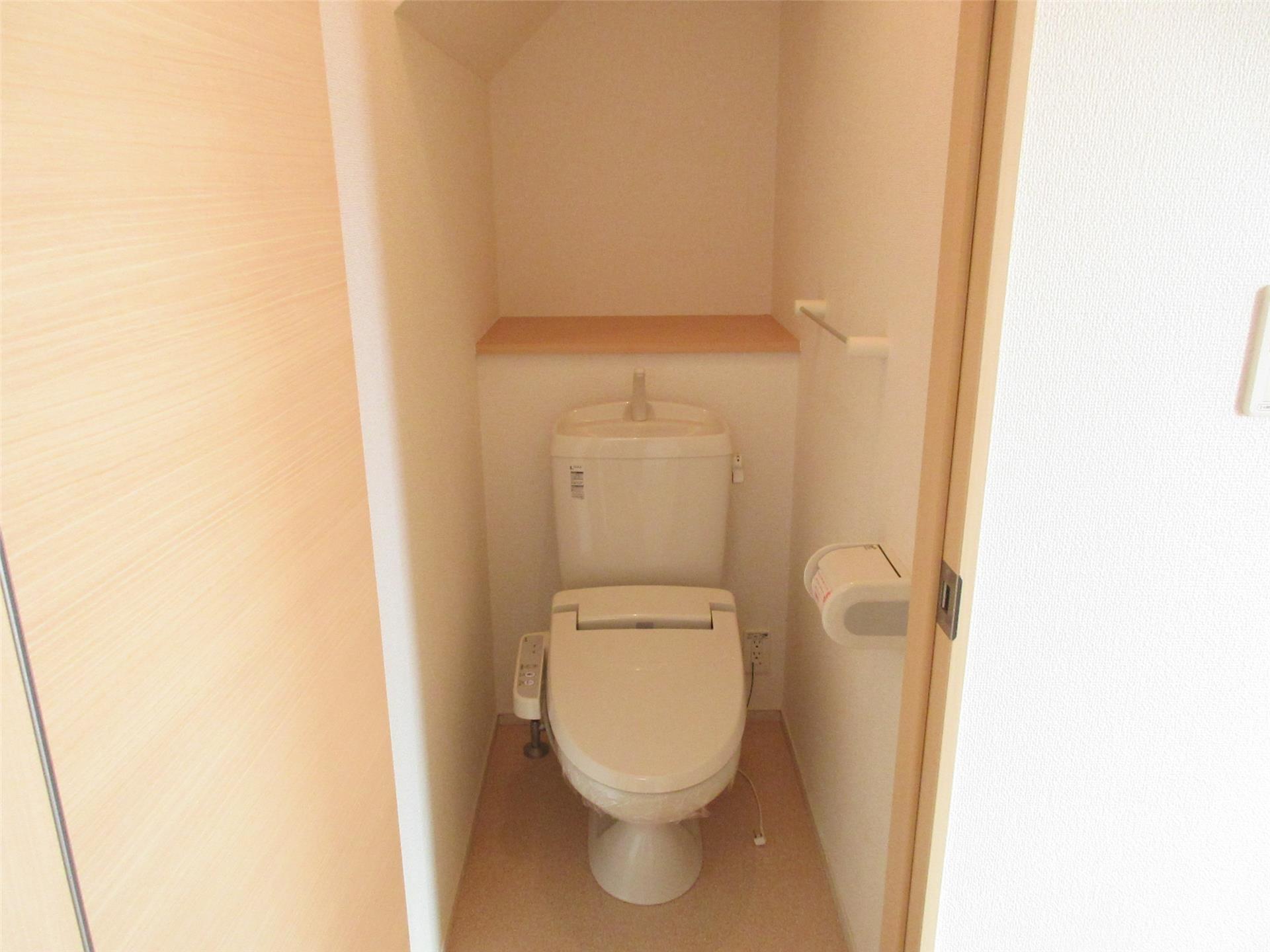 トイレ　104号写真