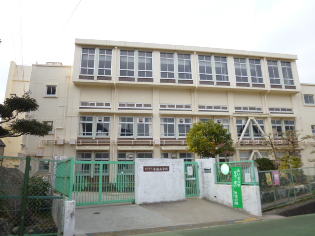 小学校　神戸市立小学校唐櫃小学校（小学校）まで335m
