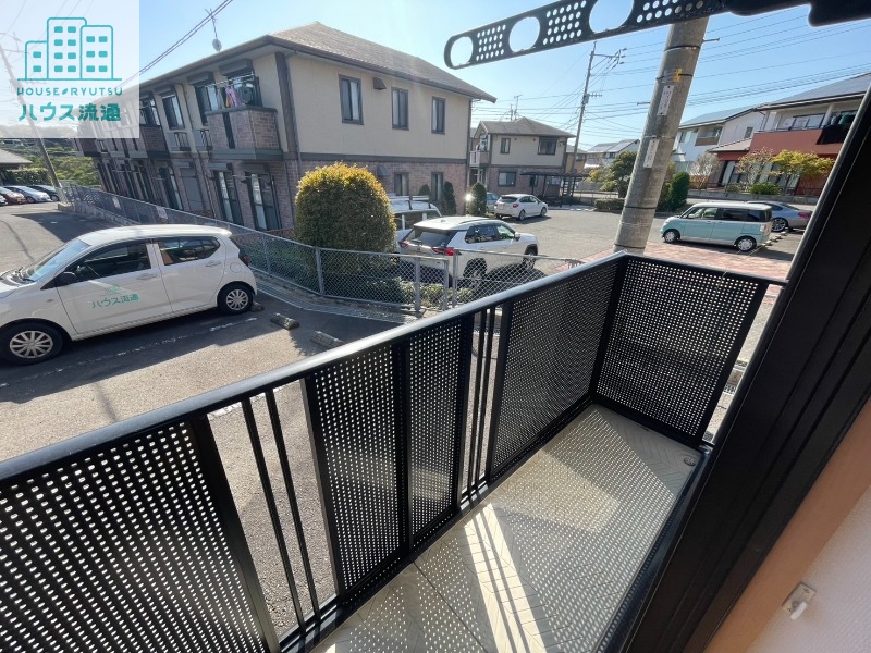 バルコニー　※写真は別号室です