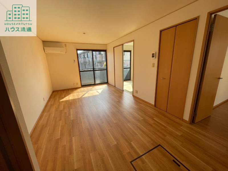 居室・リビング　※写真は別号室です