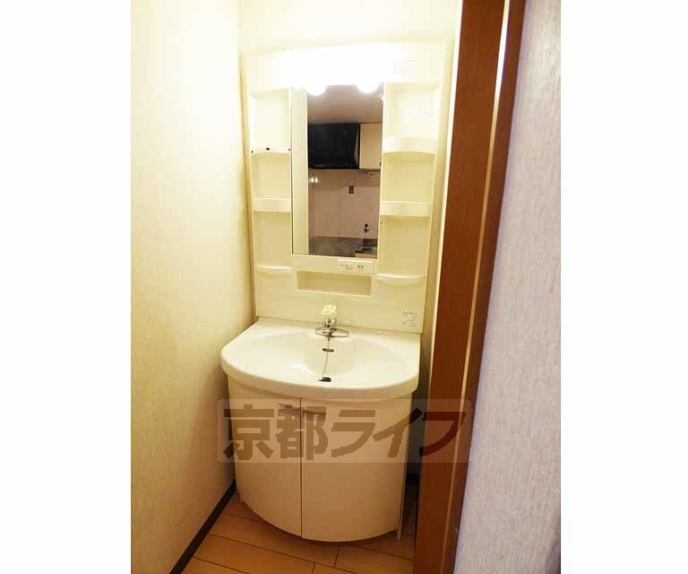 洗面設備　シャンプードレッサーです。