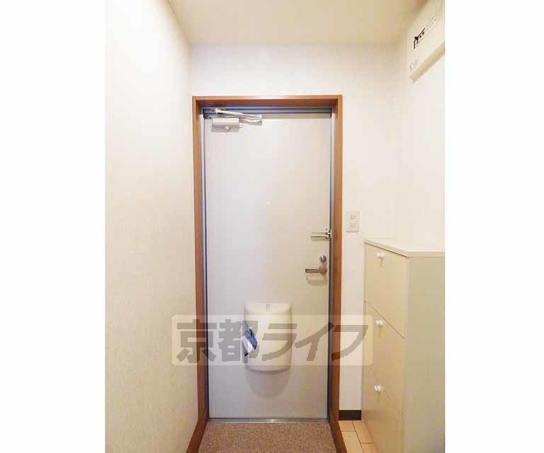 その他設備　しっかりとしたドアです。