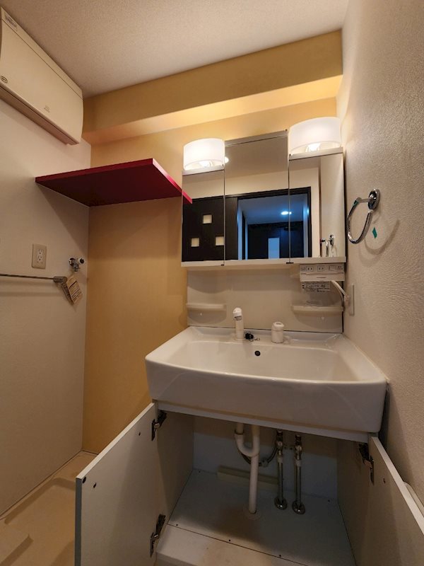 洗面設備　※参考写真