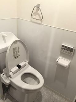 トイレ　※同仕様写真