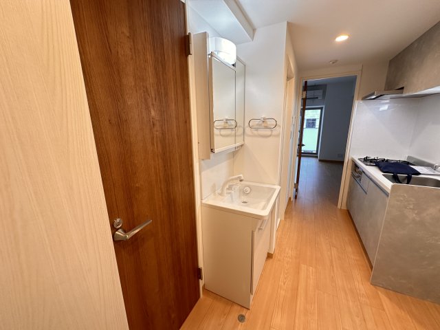 洗面設備　同一タイプです。