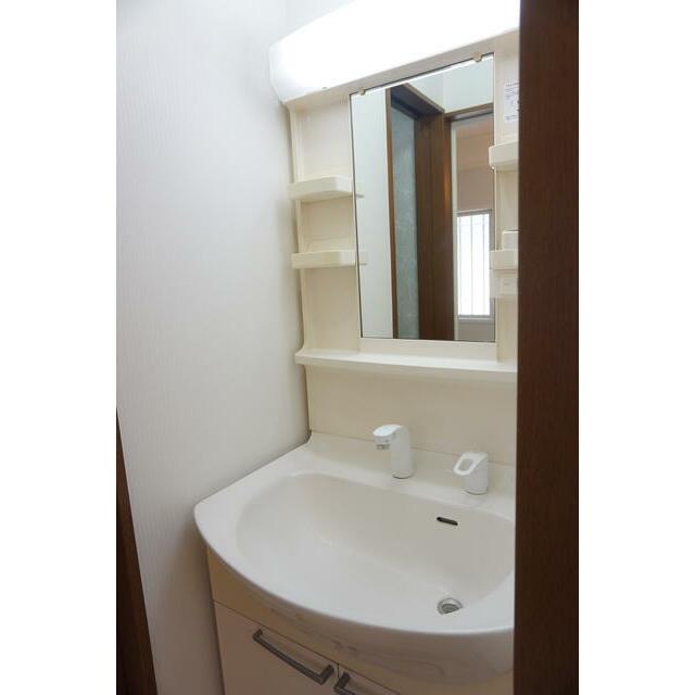 洗面設備　これは便利！洗髪洗面化粧台♪