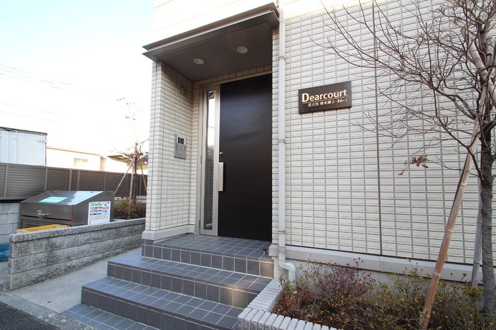 エントランス　安心のオートロック付き