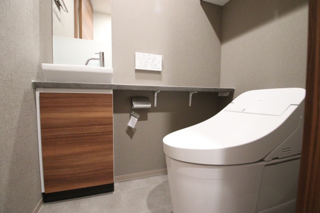 トイレ　※別号室参考写真のため、現況優先です。