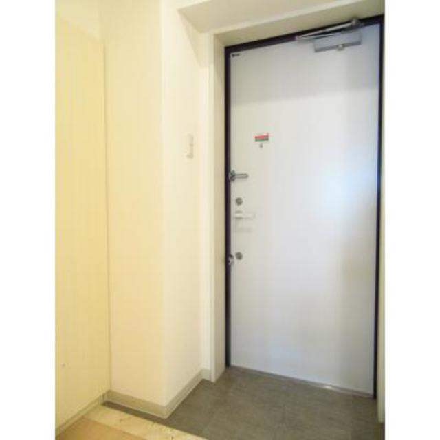 玄関　※写真は同タイプ住戸です。