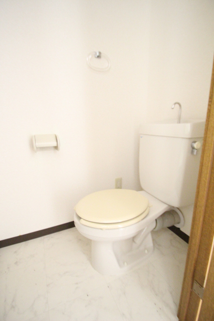 トイレ　※他の号室の参考写真です※