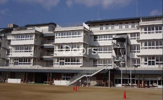 小学校　岡山市立岡山中央小学校（小学校）まで1266m