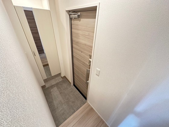 玄関　※別部屋の写真です