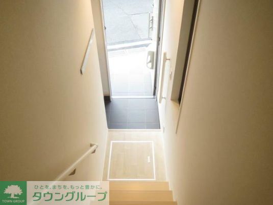 玄関　★お問い合わせはタウンハウジング町田店まで★
