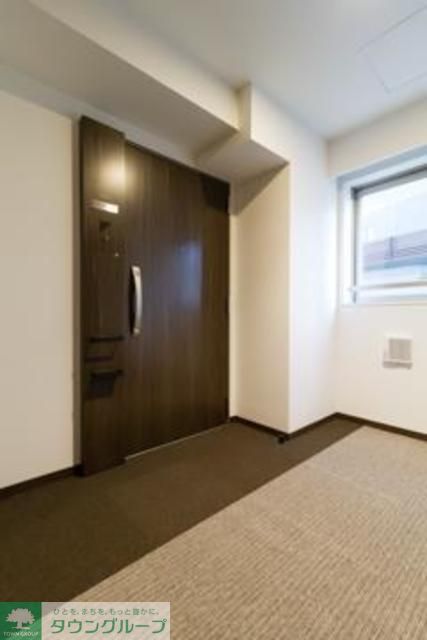 玄関　※写真は同タイプ住戸です。