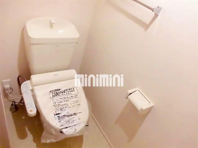 トイレ　ウォシュレット付き