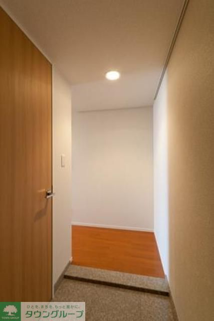 玄関　※写真は同タイプ住戸です。