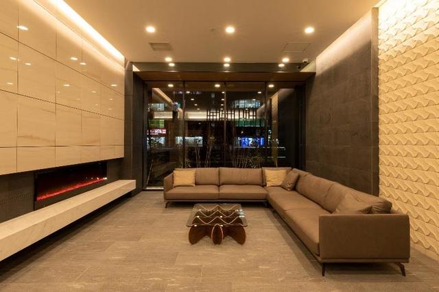 エントランス　ゆとりのあるエントランスです