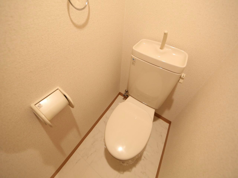 トイレ　洋式トイレ　温水洗浄暖房便座設置可