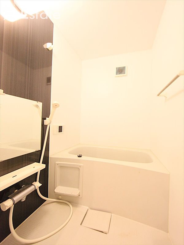 バス・シャワールーム　バスルーム