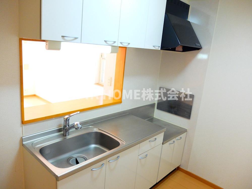 キッチン　収納付きのカウンターキッチン＊