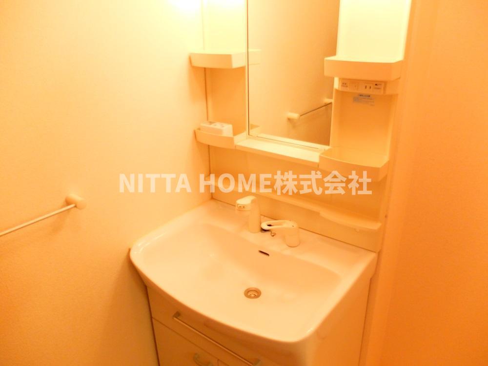 洗面設備　人気の洗面化粧台あり＊