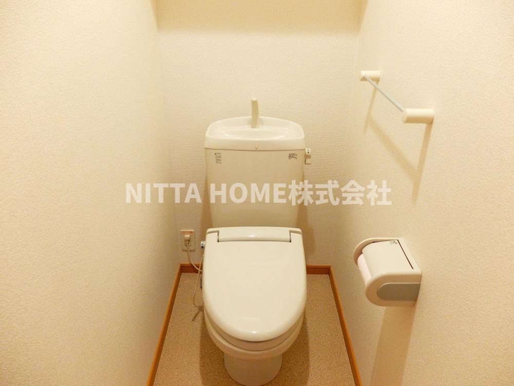 トイレ　暖房便座のトイレになります＊
