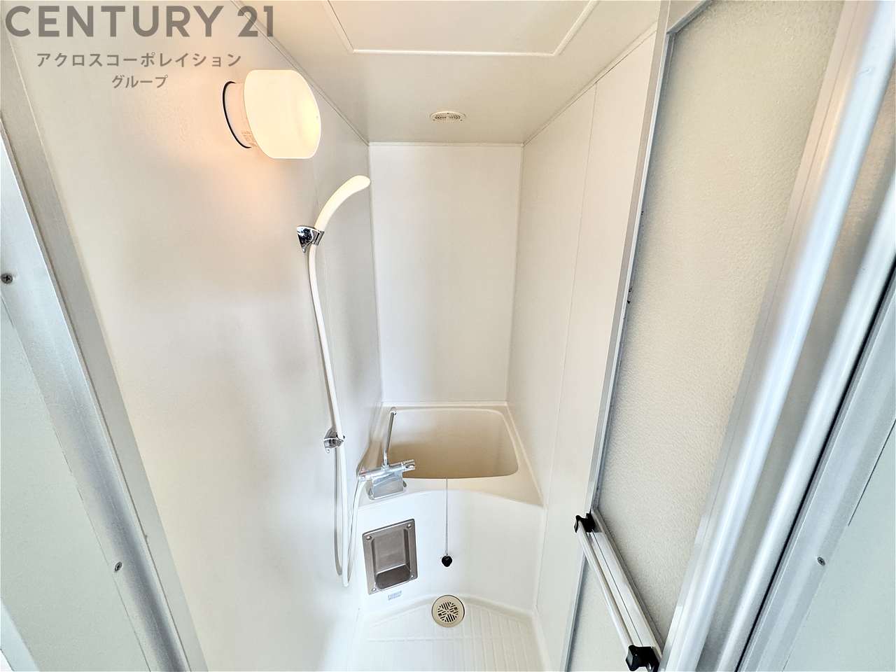 バス・シャワールーム　コンパクトなお風呂