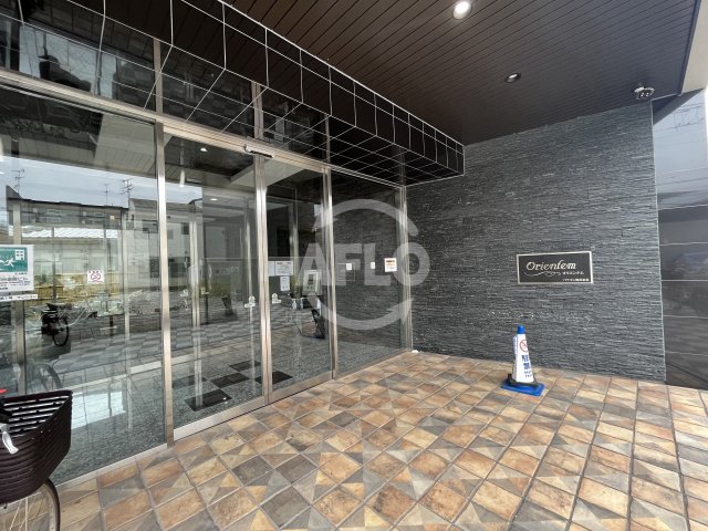 エントランス　オリエンテム　エントランス