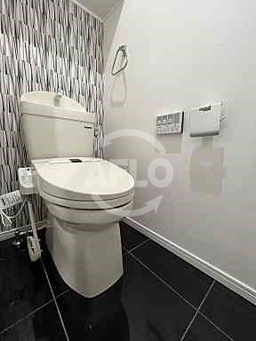 トイレ　オリエンテム　温水洗浄便座