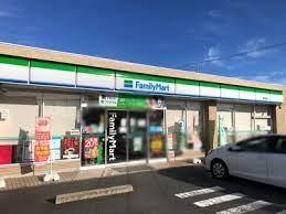 コンビニ　コンビニエンスストア（コンビニ）まで900m