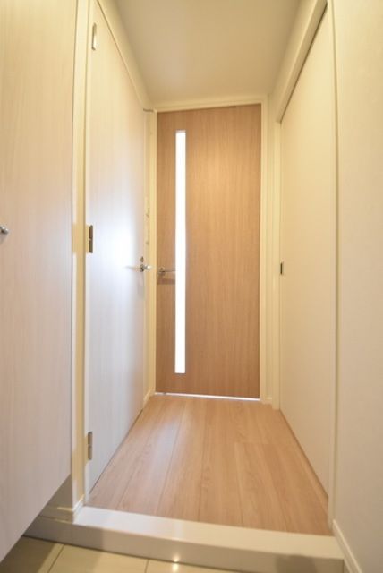 玄関　落ち着いた配色の玄関