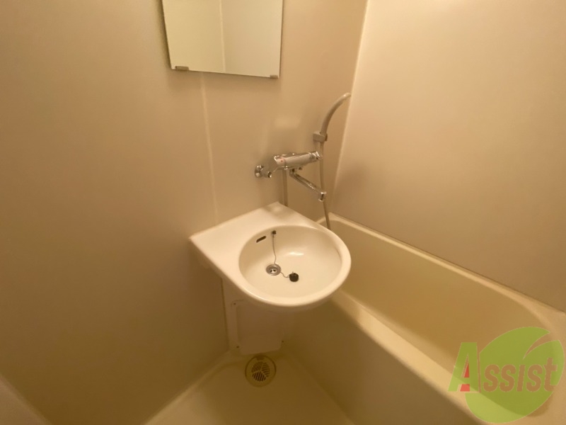 バス・シャワールーム　疲れた日はこちらのお風呂でリラックスですね～