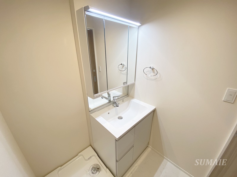 洗面設備　独立洗面台です☆