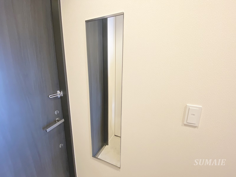 その他　玄関の姿見☆