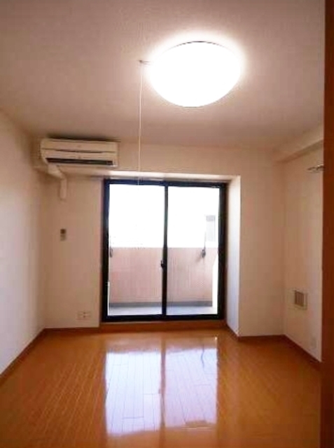 居室・リビング　同仕様写真