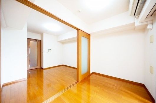 居室・リビング　☆明るい居間☆