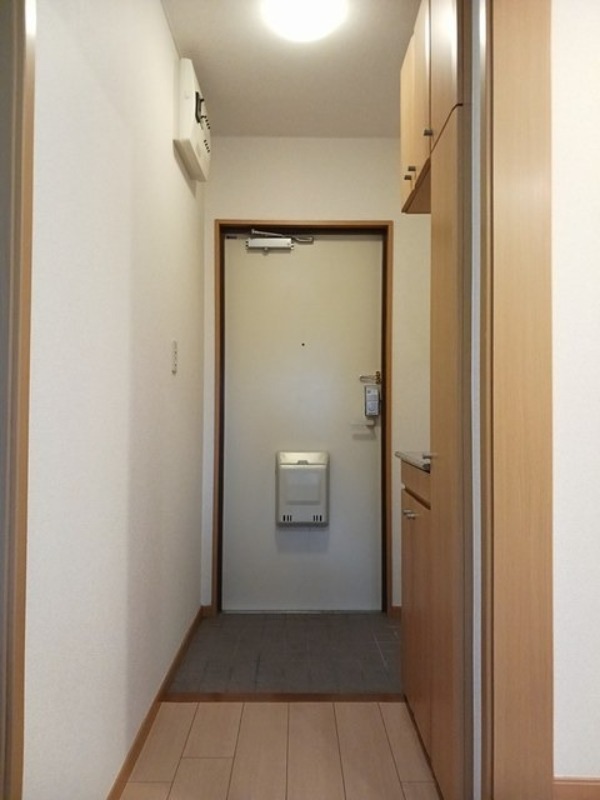 玄関　図面と現状に相違がある場合には現状を優先