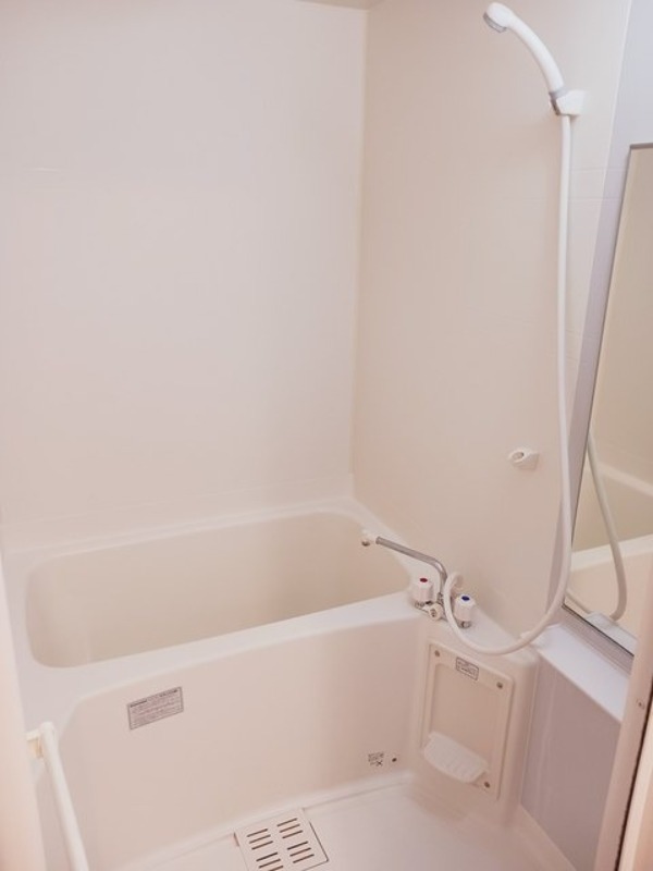 バス・シャワールーム　図面と現状に相違がある場合には現状を優先