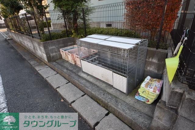 その他共有部分　～敷地内ゴミ置き場～
