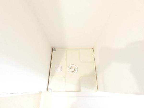 洗面設備　洗濯機置き場