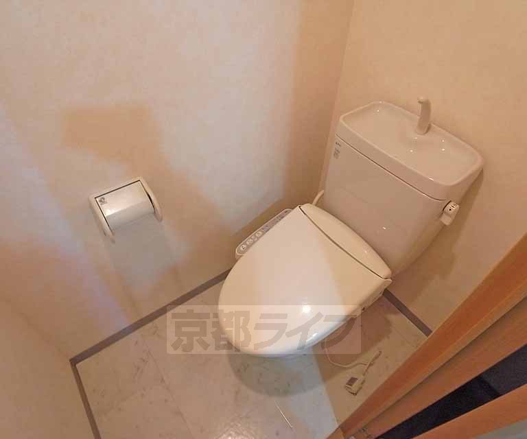 トイレ　キレイな洋式トイレです。